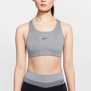 NWT Nike Women's Medium-Support 1-Piece Pad Sports Bra